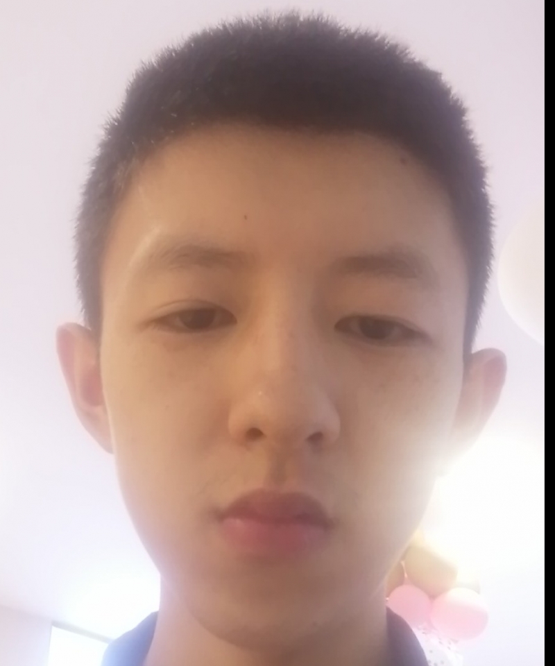 邱楚航